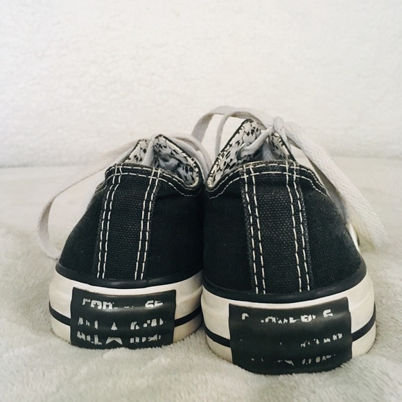 Black Converse - Picture 2 of 4